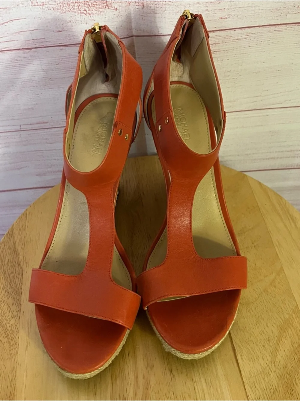Michael Kors Salmon Color T Strap Open‎ Toe Wedge Sandal Size 8